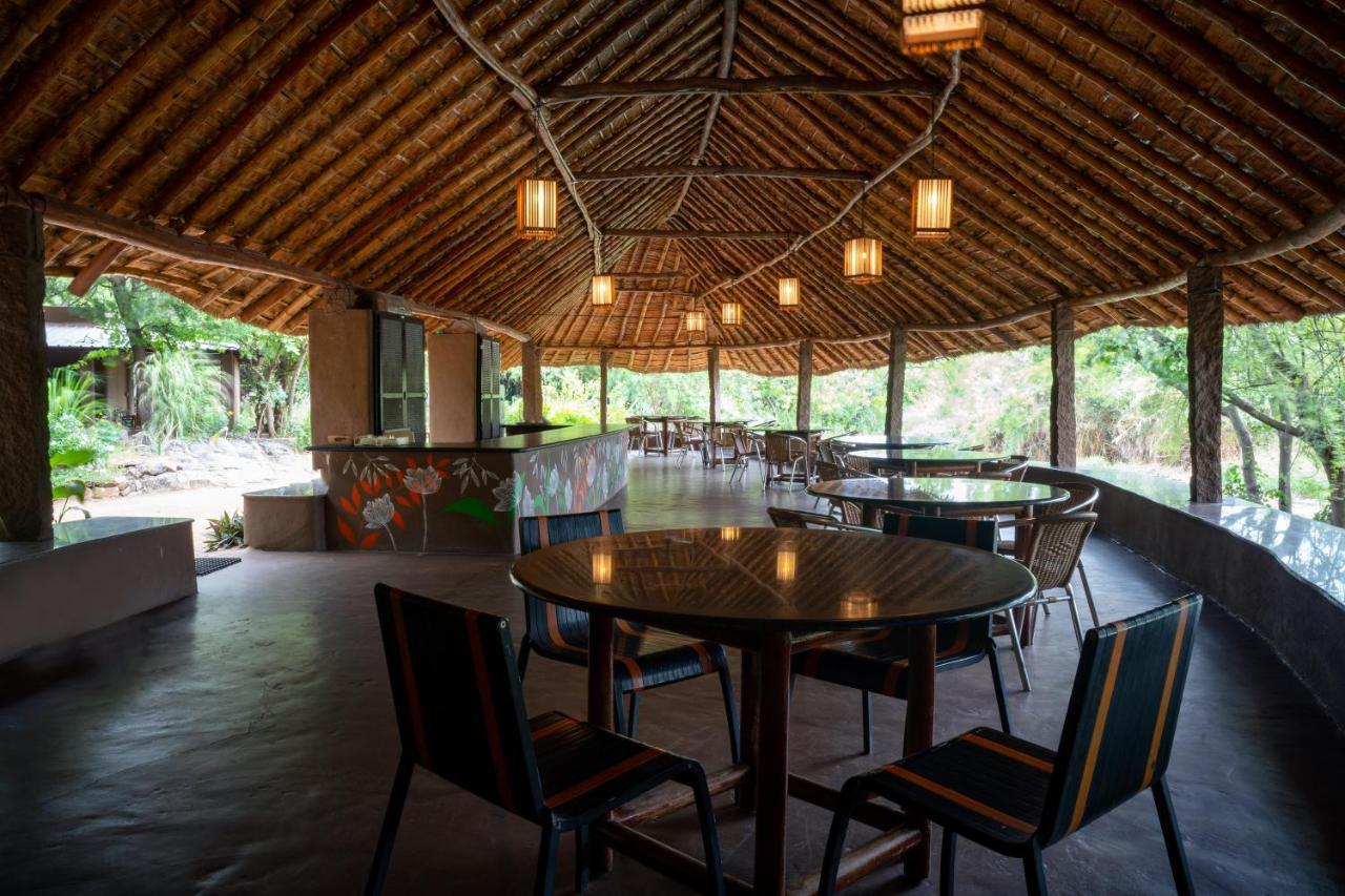Hampi's Whiskers Resort Eksteriør bilde
